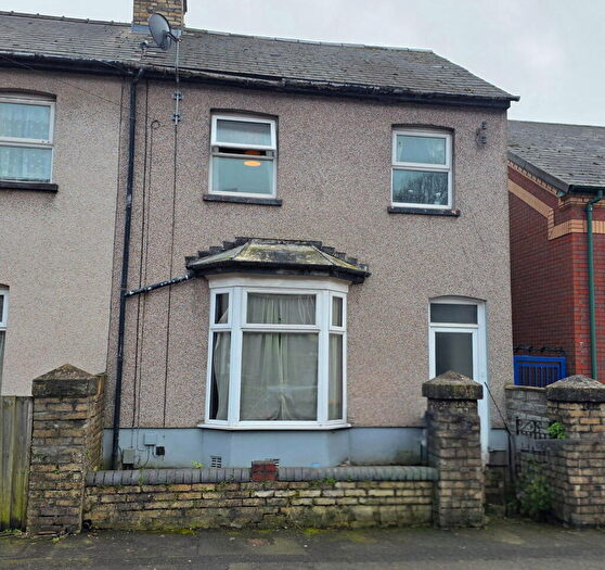 4 Bedroom End Of Terrace House For Sale In Fairoak Avenue, Newport, NP19