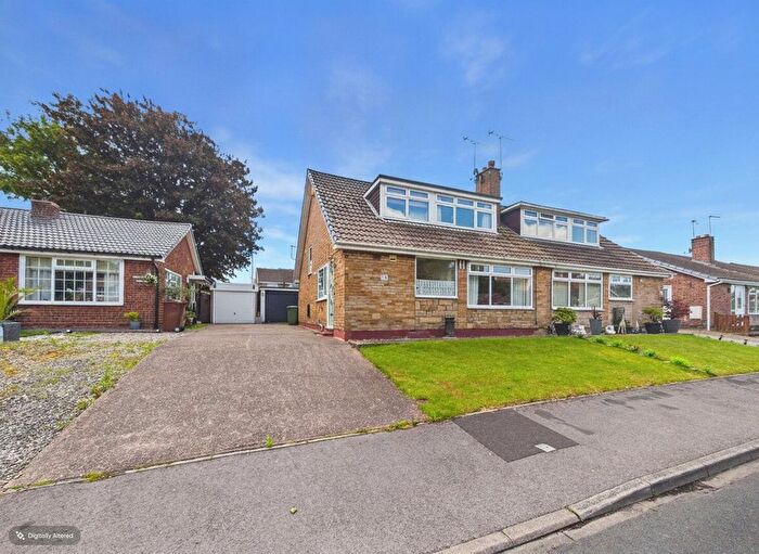3 Bedroom Semi Detached Bungalow For Sale In Middleton Way, Knottingley, WF11