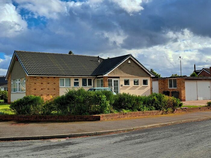 3 Bedroom Detached Bungalow To Rent In Crockford Drive, Four Oaks, Sutton Coldfield, B75