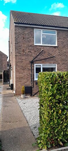 2 Bedroom Flat To Rent In Woodfield Avenue, Lincoln, LN6