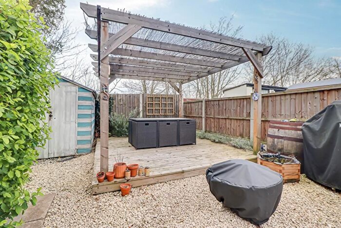 3 Bedroom Terraced House For Sale In Priory Avenue, Southend-On-Sea, SS2
