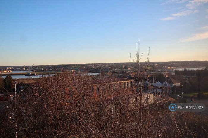 1 Bedroom Flat To Rent In Alexander Court, Rochester, ME2