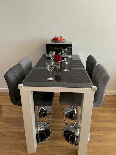 2 Bedroom Flat To Rent In Isambard Brunel Road, Portsmouth, PO1