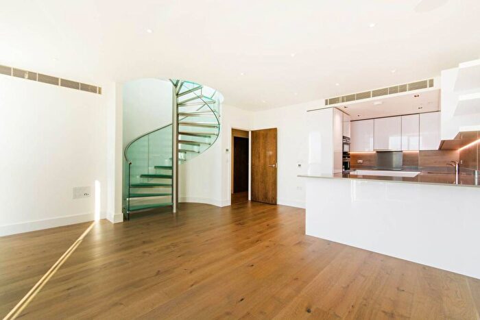 2 Bedroom Penthouse For Sale In Saffron Central Square, Croydon, CR0