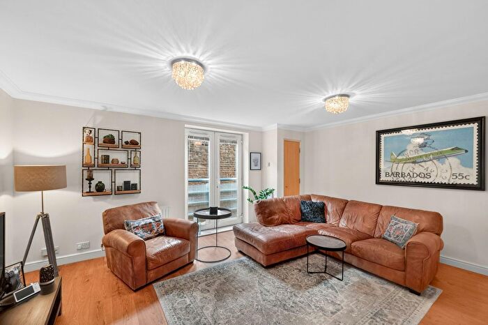 2 Bedroom Flat For Sale In Millennium Drive, Cubitt Town, E14