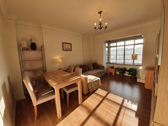 1 Bedroom Flat To Rent In Rossmore Court, Park Road, Marylebone, Baker Street, NW1
