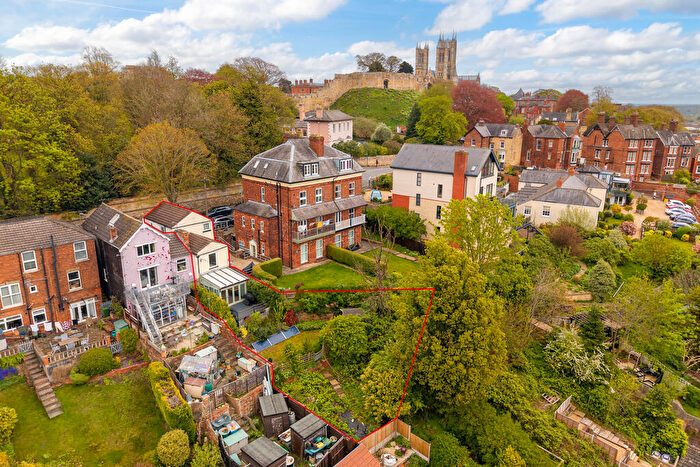 3 Bedroom Town House For Sale In Vista Cottage, Carline Road, Lincoln, Lincolnshire, LN1