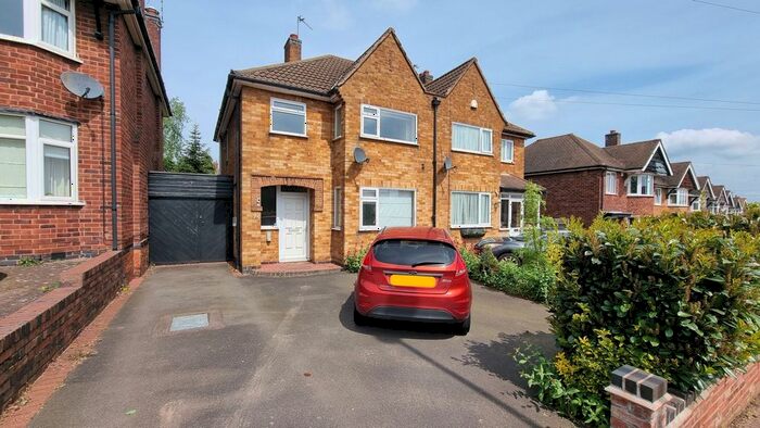 3 Bedroom Semi-Detached House To Rent In Greengate Lane, Birstall, LE4