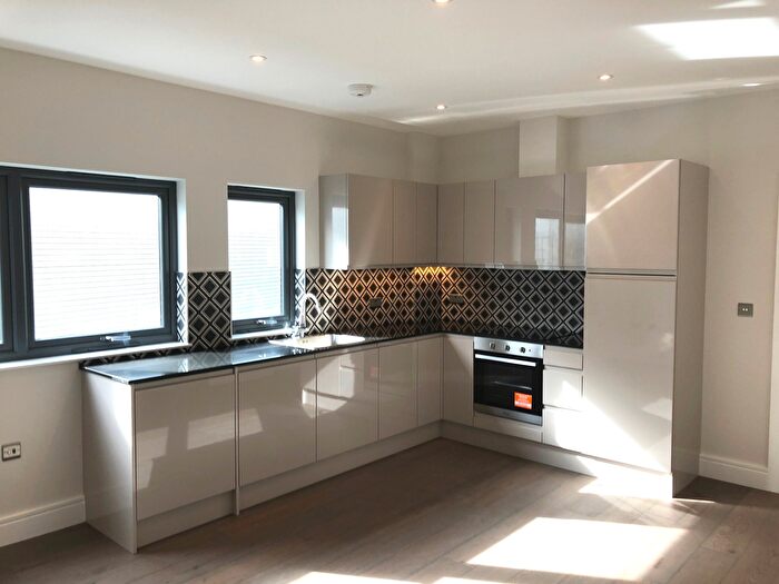 1 Bedroom Flat To Rent In Molly Millars Lane, Wokingham, RG41