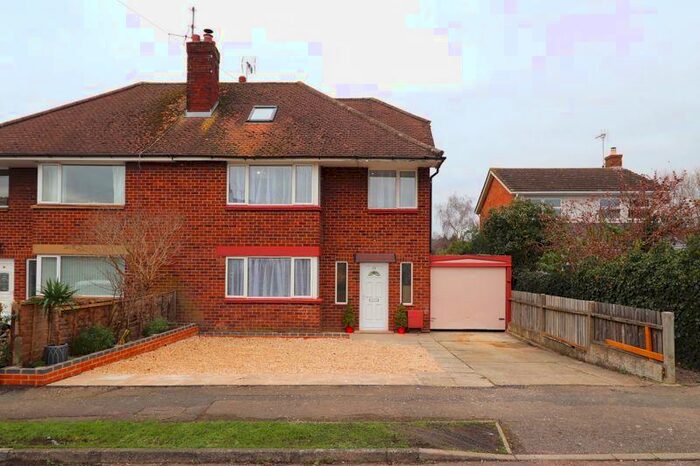 5 Bedroom Semi-Detached House To Rent In Armscroft Crescent, Gloucester, GL2