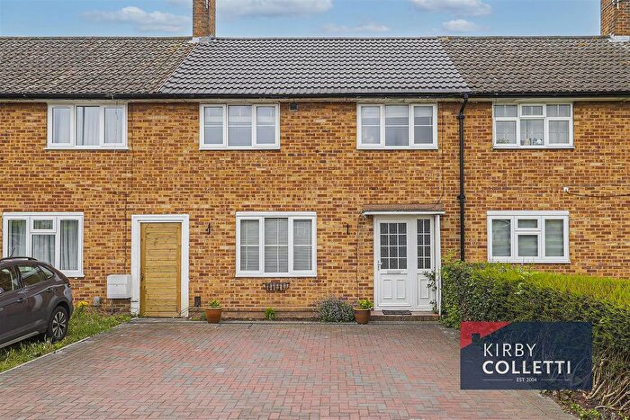 3 Bedroom Terraced House To Rent In Churchgate Road, Cheshunt, Waltham Cross, EN8