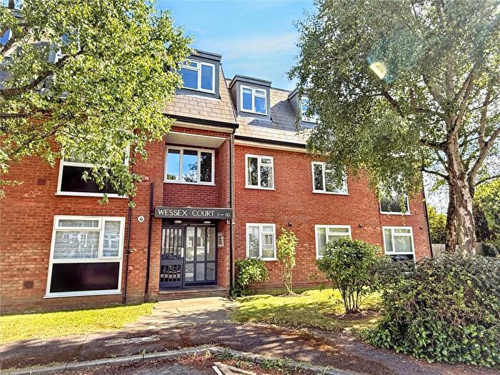 1 Bedroom Apartment For Sale In West End Lane, Barnet, EN5