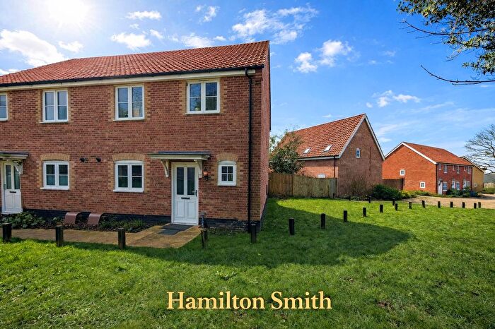 3 Bedroom Semi-Detached House For Sale In Oak Drive, Aldringham, IP16