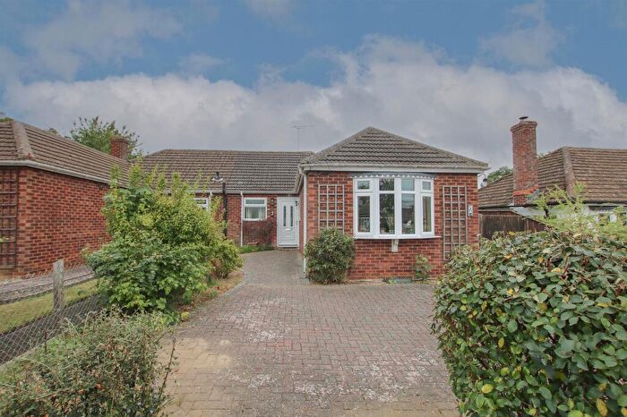 2 Bedroom Semi-Detached Bungalow For Sale In Malvern Close, Newmarket, CB8