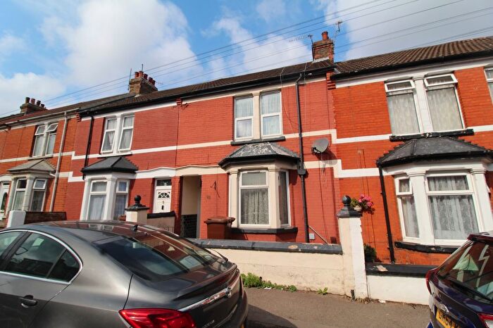 3 Bedroom Terraced House To Rent In Chester Road, Gillingham, Kent, ME7