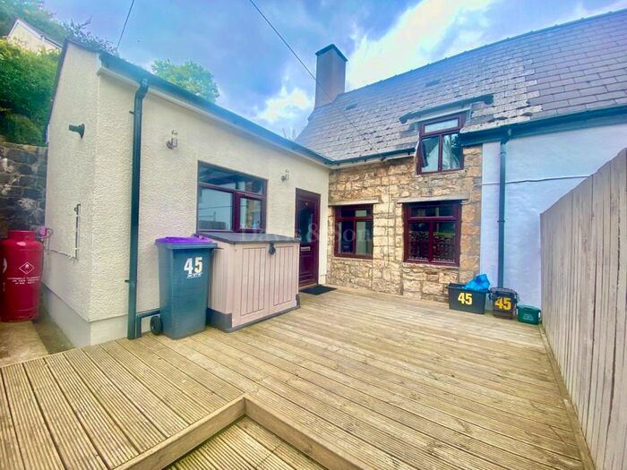 1 Bedroom End Of Terrace House To Rent In Snatchwood Road, Abersychan, Pontypool, Monmouthshire., NP4