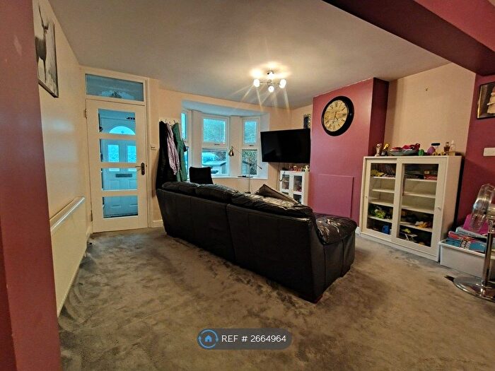 4 Bedroom Terraced House To Rent In Gosbrook Road, Caversham, Reading, RG4