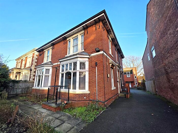 2 Bedroom Flat To Rent In Loughborough Road, Belgrave, Leicester, LE4