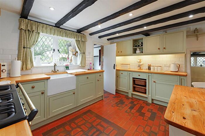 3 Bedroom Cottage For Sale In Cornmill Cottage, Chequers Hill, Doddington, Sittingbourne, ME9