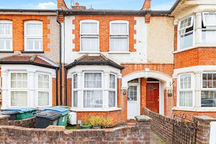 3 Bedroom Terraced House For Sale In Belgrave Avenue, Watford, WD18