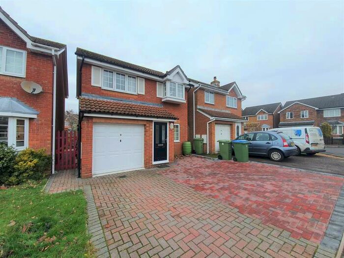 3 Bedroom Detached House To Rent In Corvette Avenue, Warsash, Southampton, Hampshire. SO31