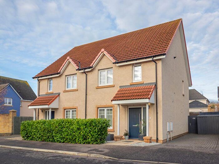 3 Bedroom Semi-Detached House For Sale In Phillips Avenue, Haddington, EH41