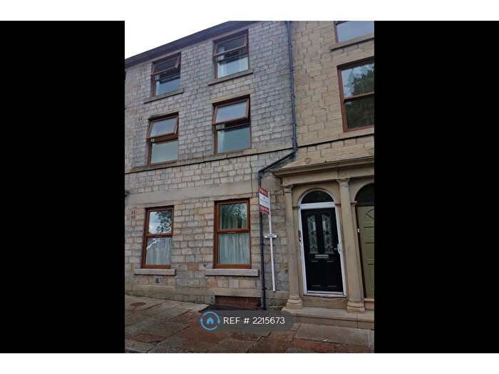 1 Bedroom Flat To Rent In Belgrave Square, Darwen, BB3