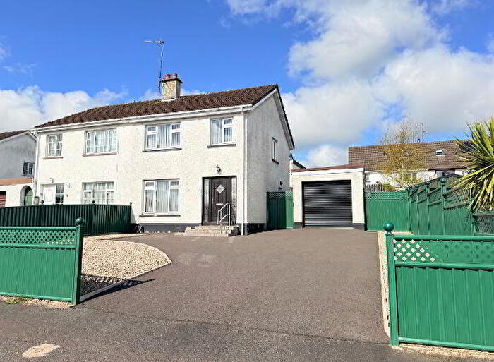 3 Bedroom Semi-Detached House For Sale In Pinley Drive, Banbridge, BT32