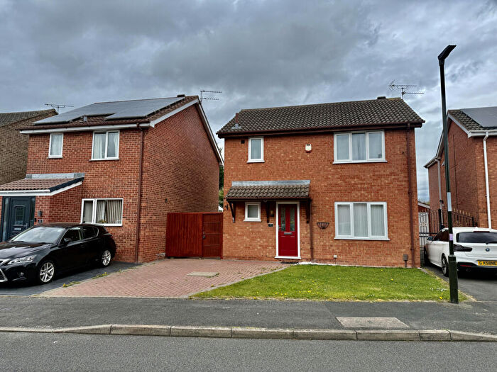 3 Bedroom Detached House To Rent In Outram Way, DE24