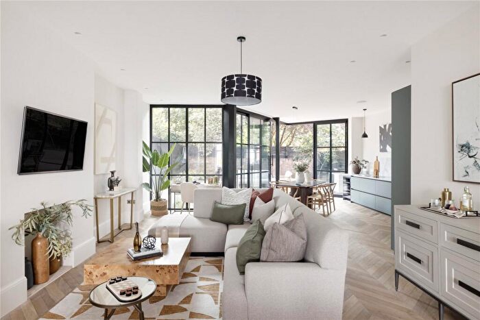 3 Bedroom Duplex For Sale In Howitt Road, Belsize Park, London, NW3