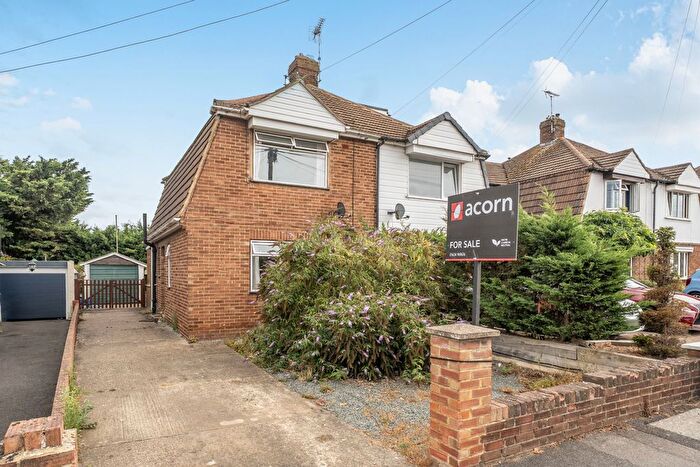 2 Bedroom Semi Detached House For Sale In Tufton Road, Rainham, Gillingham, ME8