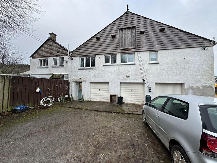 2 Bedroom Flat To Rent In Two Quays Flats, Gweek, Helston, TR12