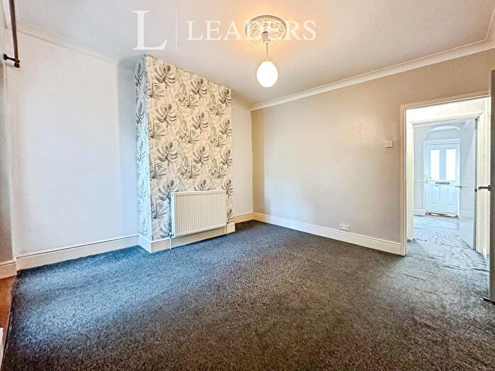 4 Bedroom Terraced House To Rent In Queens Road, PO12