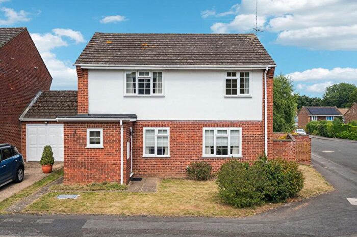 4 Bedroom Detached House For Sale In Godolphin Road, Seer Green, HP9