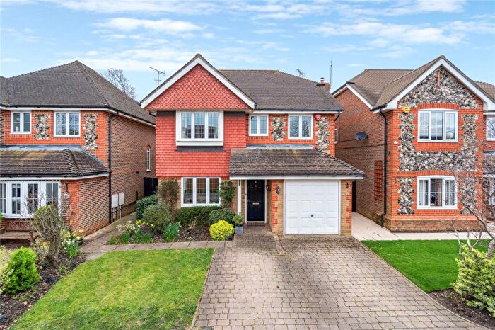 5 Bedroom Detached House For Sale In Belvedere Close, Amersham, Buckinghamshire, HP6
