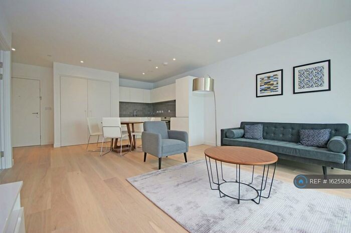 1 Bedroom Flat To Rent In Fairwater House, London, E16