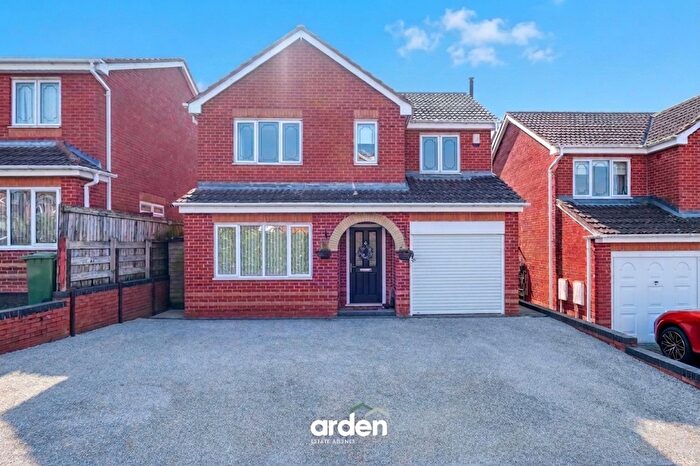 4 Bedroom Detached House For Sale In Haydock Road, Catshill, B61