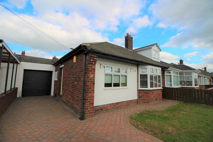 2 Bedroom Bungalow To Rent In Worcester Way, Woodlands Park, Wideopen, NE13