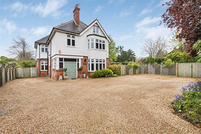 5 Bedroom Detached House For Sale In Elsley Road, Tilehurst, Reading, RG31