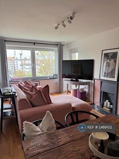 1 Bedroom Flat To Rent In Wrayburn House, London, SE16