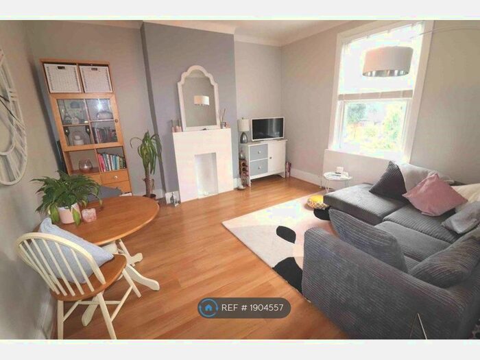 1 Bedroom Flat To Rent In Penge, London, SE20