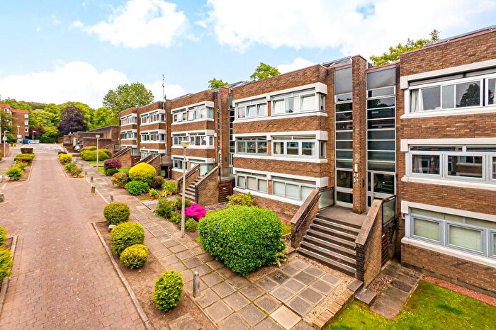 1 Bedroom Apartment For Sale In Lethington Place, Shawlands, Glasgow, G41