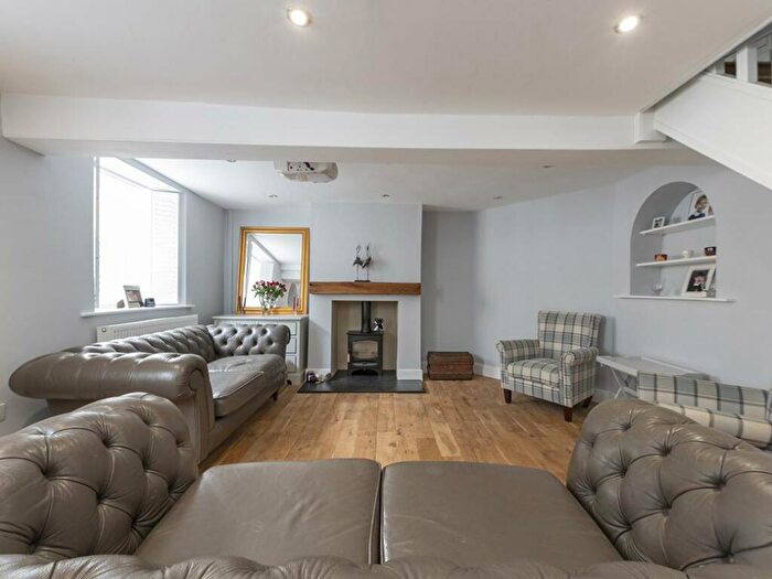 2 Bedroom End Of Terrace House For Sale In Hound Street, Sherborne, DT9
