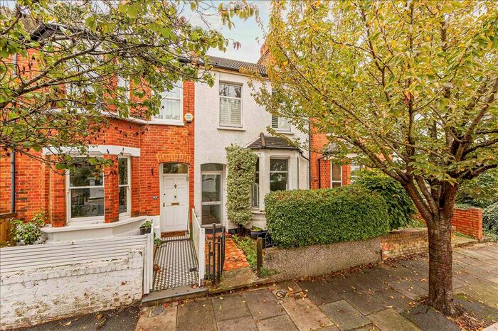 1 Bedroom Flat To Rent In Priory Road, Chiswick, W4