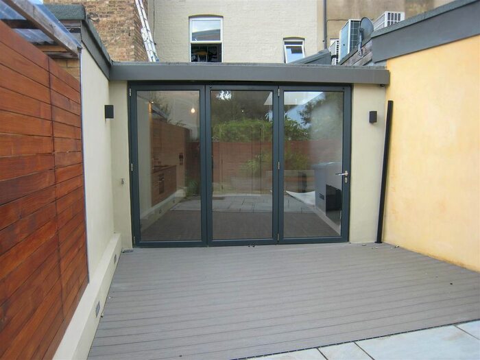 Studio To Rent In Walton Street, Oxford, OX2