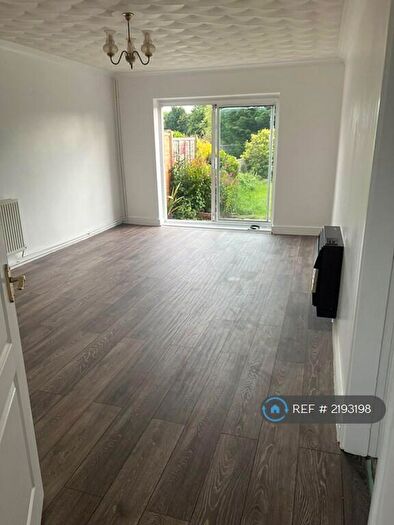 3 Bedroom Semi-Detached House To Rent In Pennine Way, Peterborough, PE4