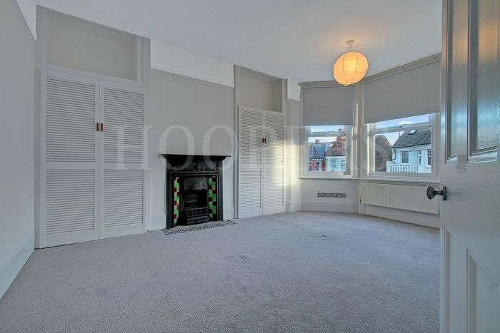 3 Bedroom Property To Rent In Normanby Road, London, NW10