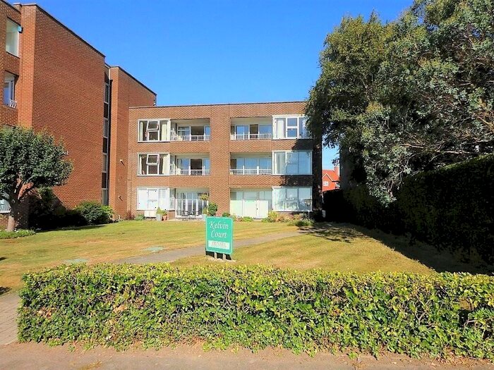 3 Bedroom Flat To Rent In The Esplanade, Frinton On Sea, CO13