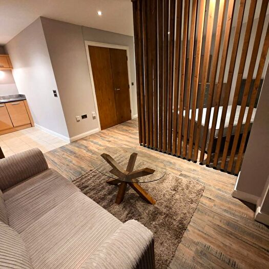 1 Bedroom Studio To Rent In Taylorson St S, Salford, M5