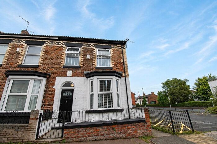 2 Bedroom End Of Terrace House For Sale In Southwick Road, Birkenhead, Wirral, CH42